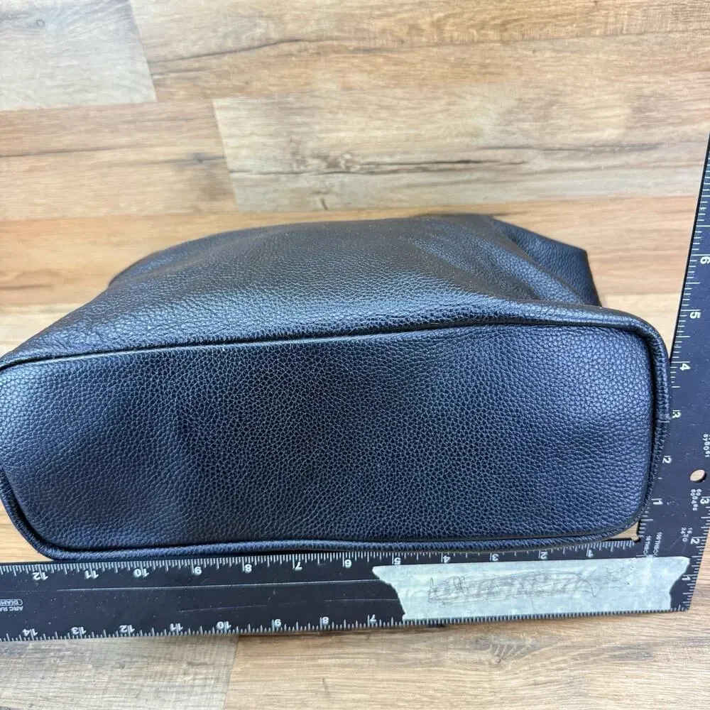 Onna ehrlich Black Pebbled Leather Purse Shoulder Bag